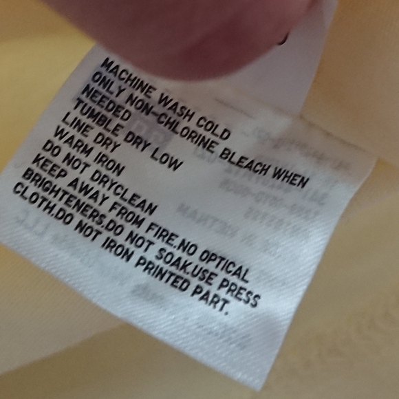 Uniqlo light yellow UT Peanuts Beach Beagle 100% cotton size S - Picture 7 of 11